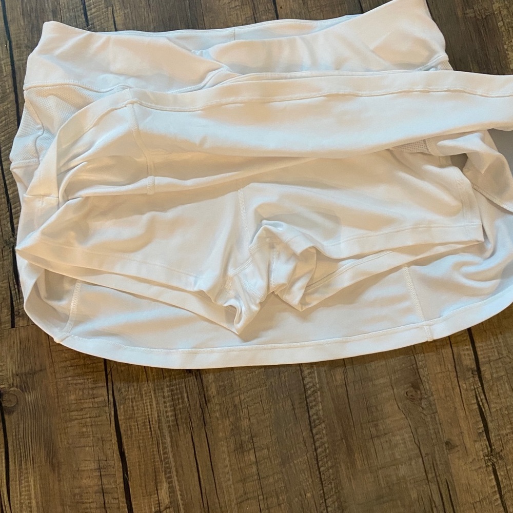 Wilson tennis skirt- large - Picture 5 of 6